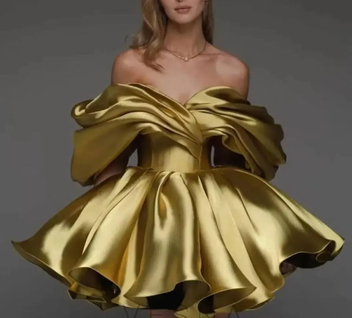 Off Shoulder Satin Homecoming Dresses for Teens A Line Ruffle Prom Dresses Strapless Short Cocktail Party Gowns IE10